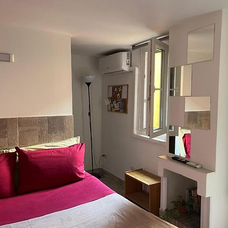 Monolocale Trastevere Locato Per Finalita Turistiche โรม ภายนอก รูปภาพ