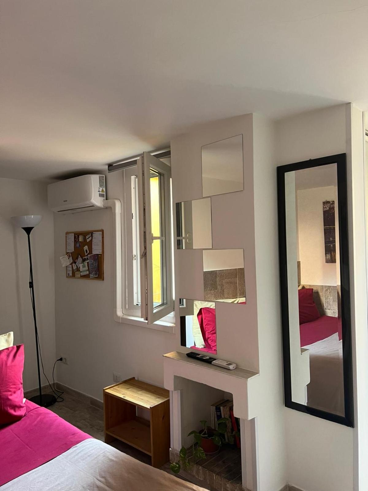 Monolocale Trastevere Locato Per Finalita Turistiche โรม ภายนอก รูปภาพ