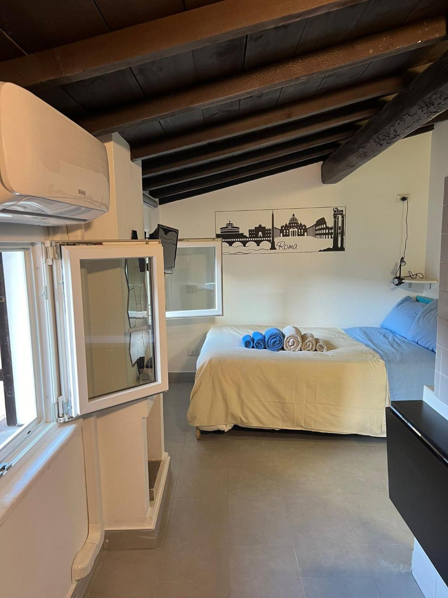Monolocale Trastevere Locato Per Finalita Turistiche โรม ภายนอก รูปภาพ